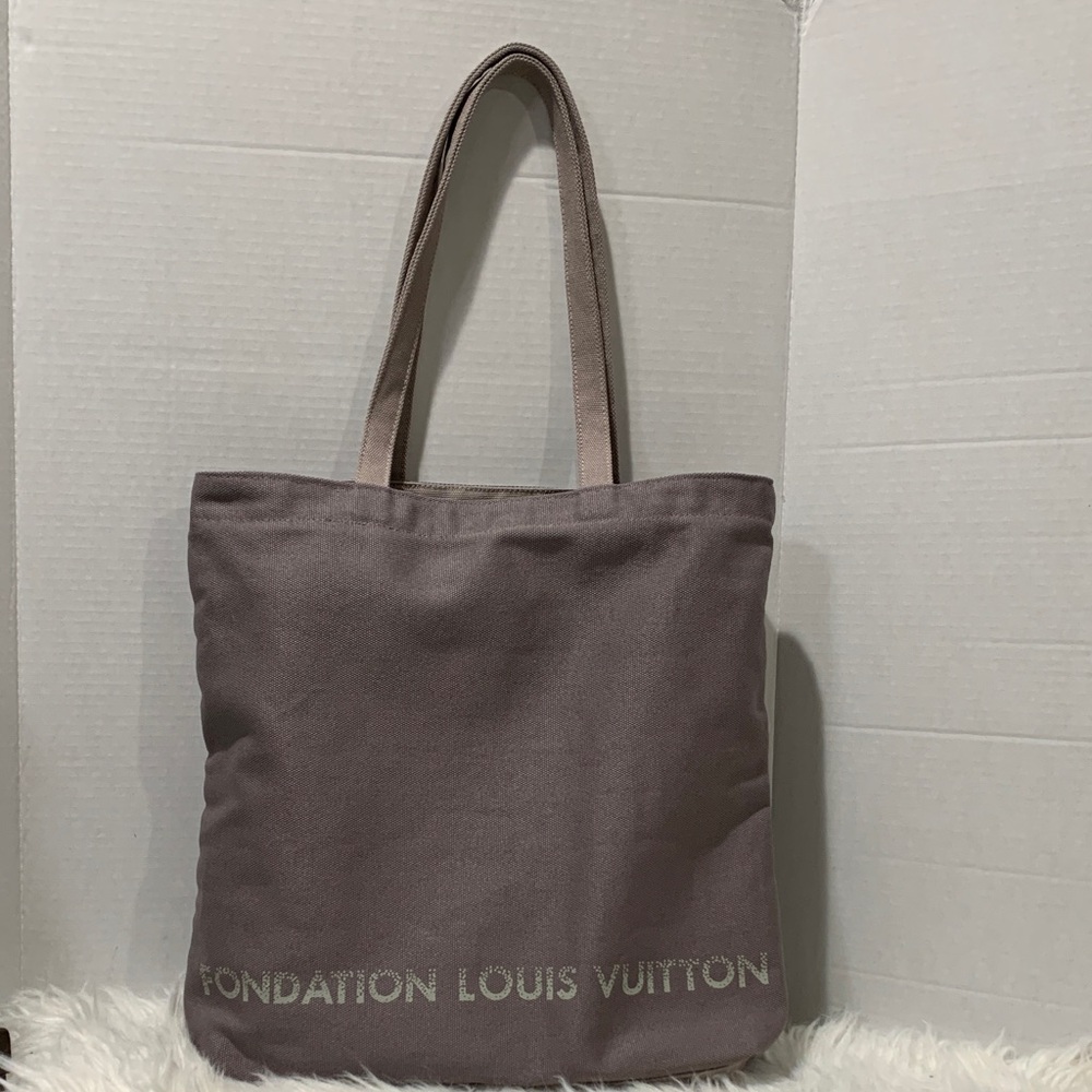 LOUIS Vuitton Taupe Canvas Tote - Picture 12 of 13